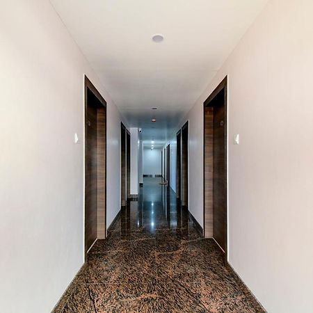 Collection O 73981 Imperial Inn Guwahati Esterno foto