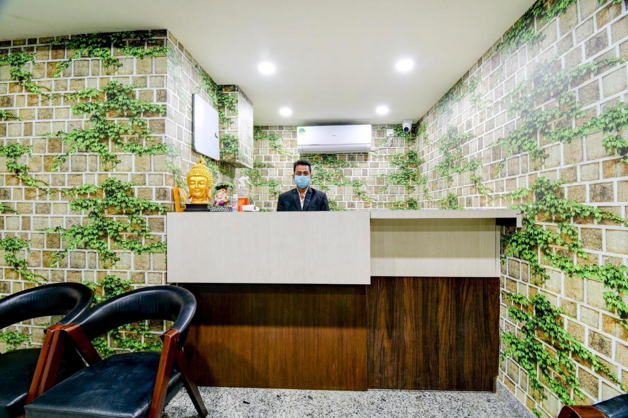 Collection O 73981 Imperial Inn Guwahati Esterno foto