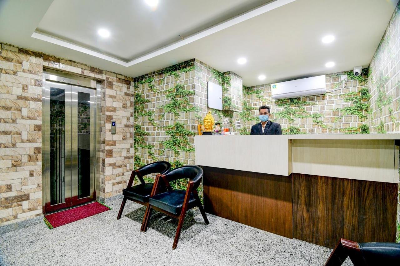 Collection O 73981 Imperial Inn Guwahati Esterno foto