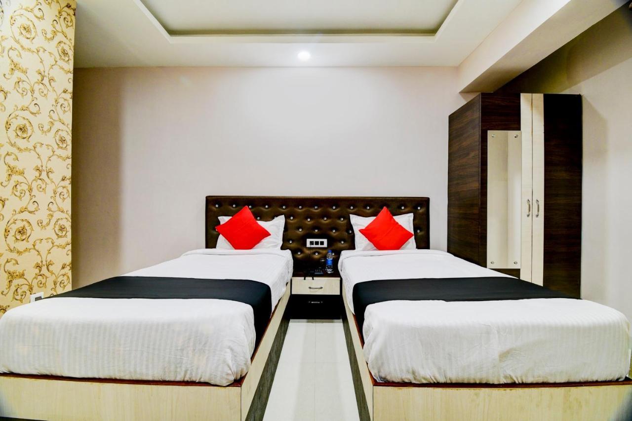 Collection O 73981 Imperial Inn Guwahati Esterno foto